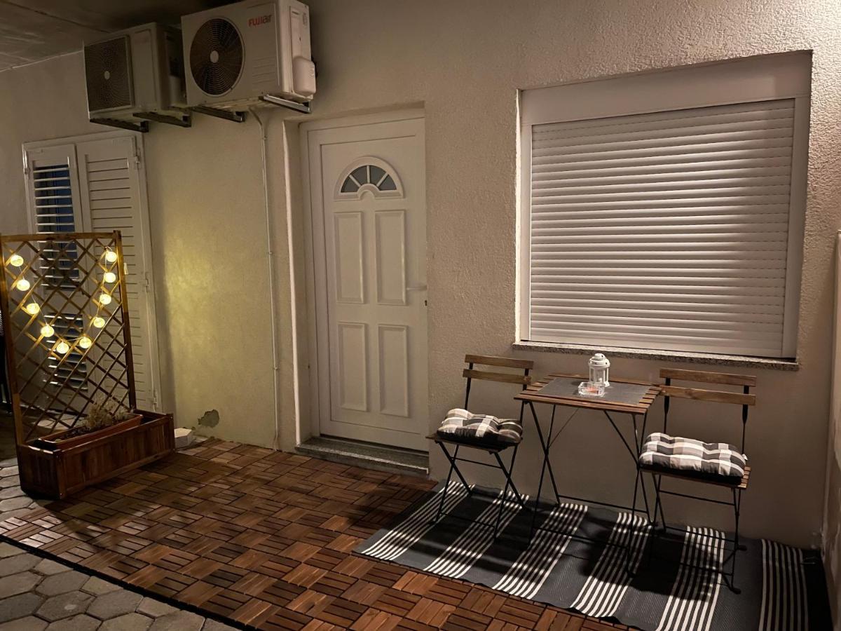 Apartments Antisa Baška Voda エクステリア 写真