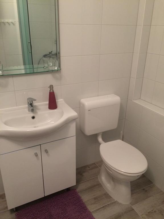 Apartments Antisa Baška Voda エクステリア 写真