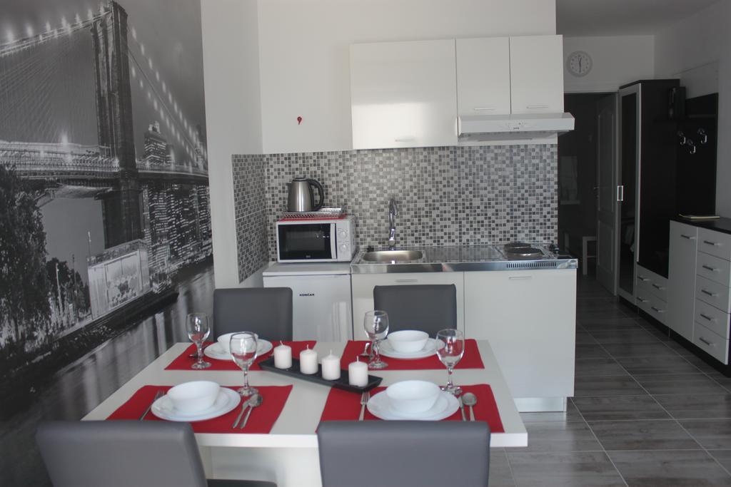 Apartments Antisa Baška Voda エクステリア 写真